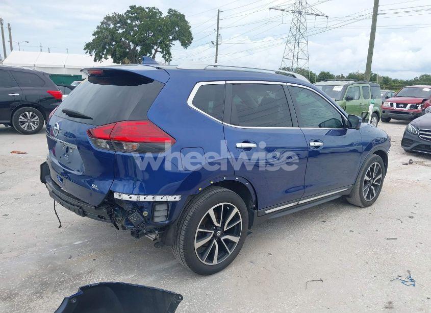 Photo 4 of 2017 Nissan Rogue SL (VIN 5N1AT2MTXHC828834)