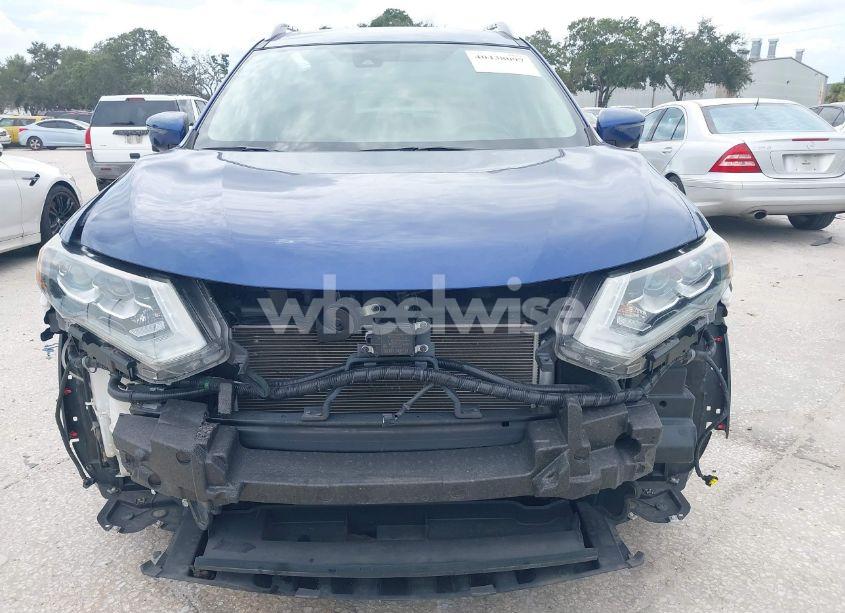 Photo 6 of 2017 Nissan Rogue SL (VIN 5N1AT2MTXHC828834)