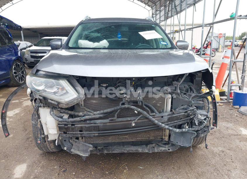 Photo 13 of 2017 Nissan Rogue SL (VIN 5N1AT2MTXHC883378)