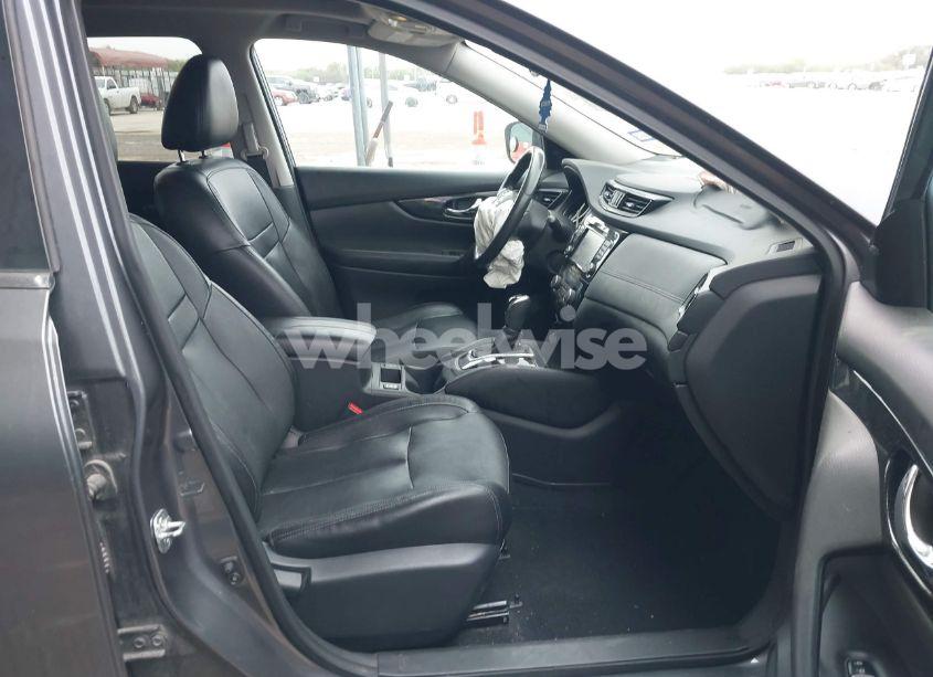 Photo 5 of 2017 Nissan Rogue SL (VIN 5N1AT2MTXHC883378)