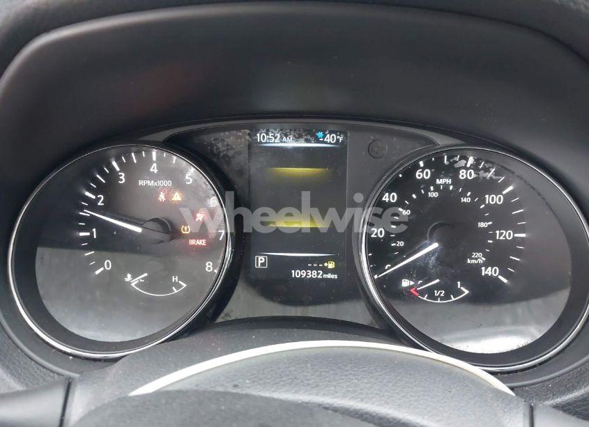 Photo 7 of 2017 Nissan Rogue SL (VIN 5N1AT2MTXHC883378)