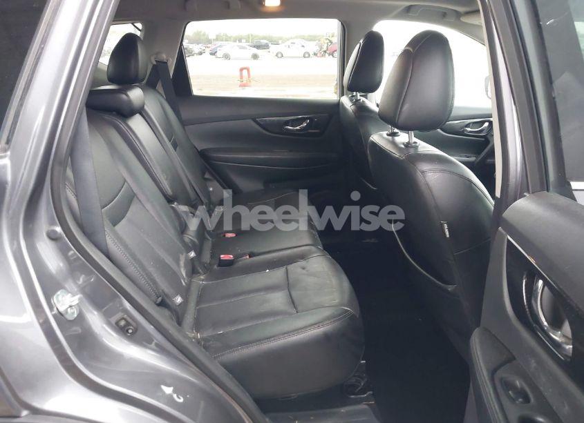 Photo 8 of 2017 Nissan Rogue SL (VIN 5N1AT2MTXHC883378)