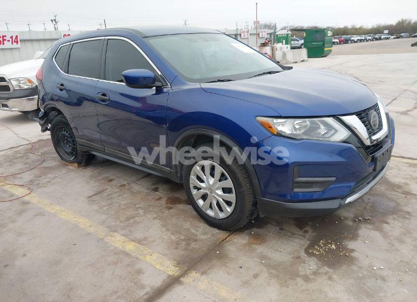 2018 Nissan Rogue S (VIN 5N1AT2MTXJC718971) main photo