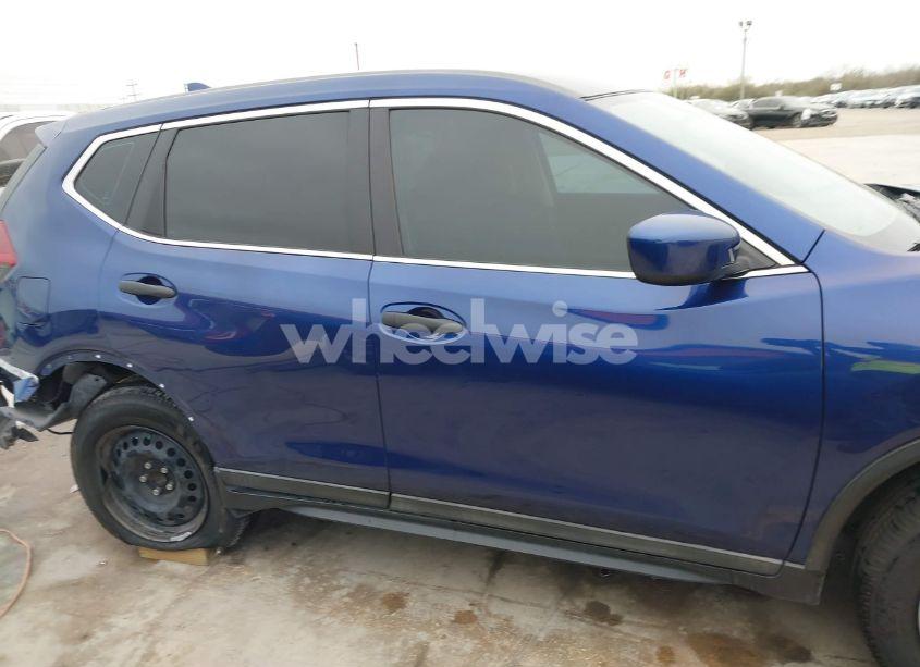 Photo 14 of 2018 Nissan Rogue S (VIN 5N1AT2MTXJC718971)