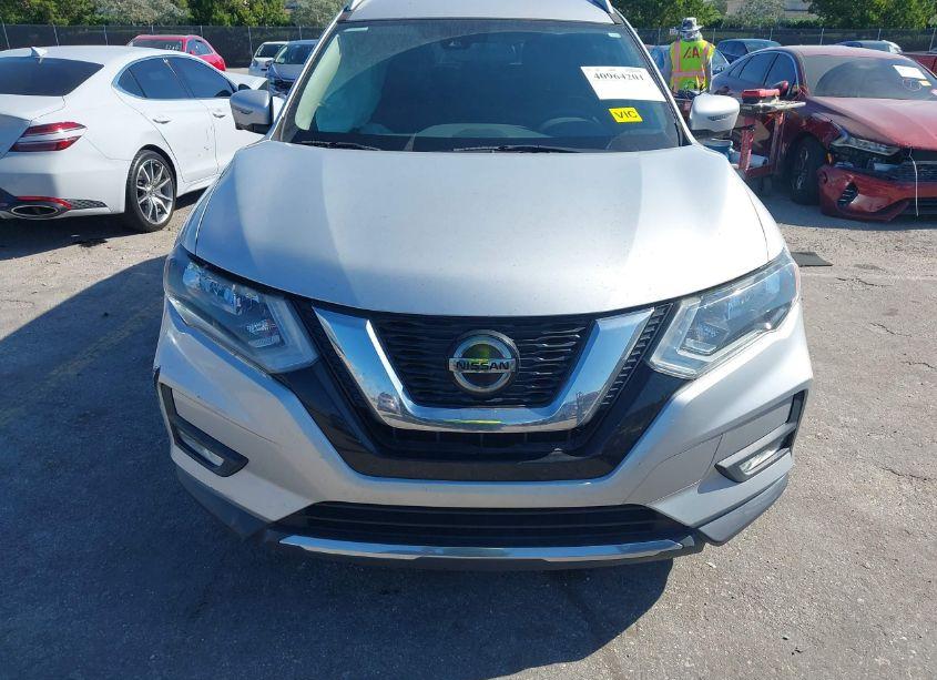 Photo 12 of 2018 Nissan Rogue SL (VIN 5N1AT2MTXJC738170)