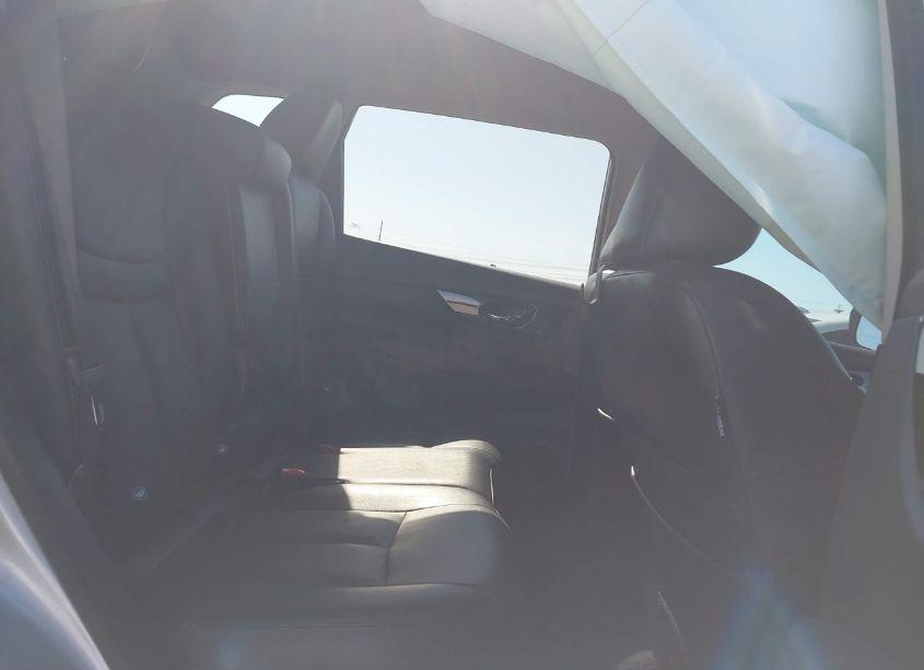 Photo 8 of 2018 Nissan Rogue SL (VIN 5N1AT2MTXJC738170)