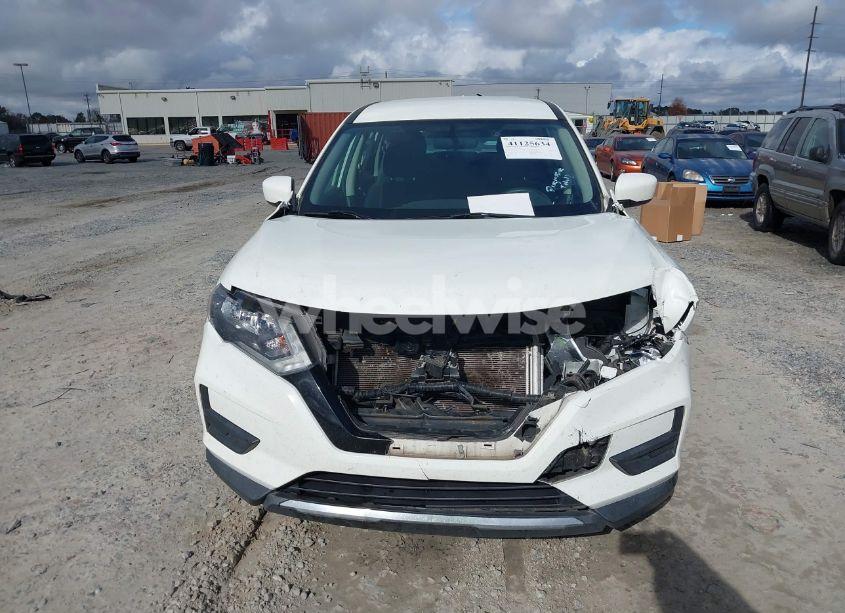 Photo 12 of 2018 Nissan Rogue S (VIN 5N1AT2MTXJC775798)