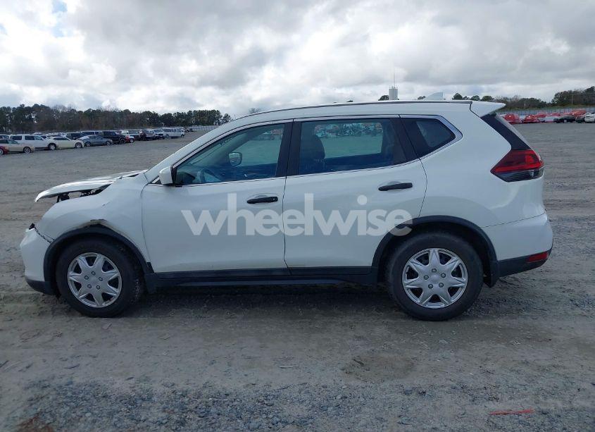 Photo 14 of 2018 Nissan Rogue S (VIN 5N1AT2MTXJC775798)