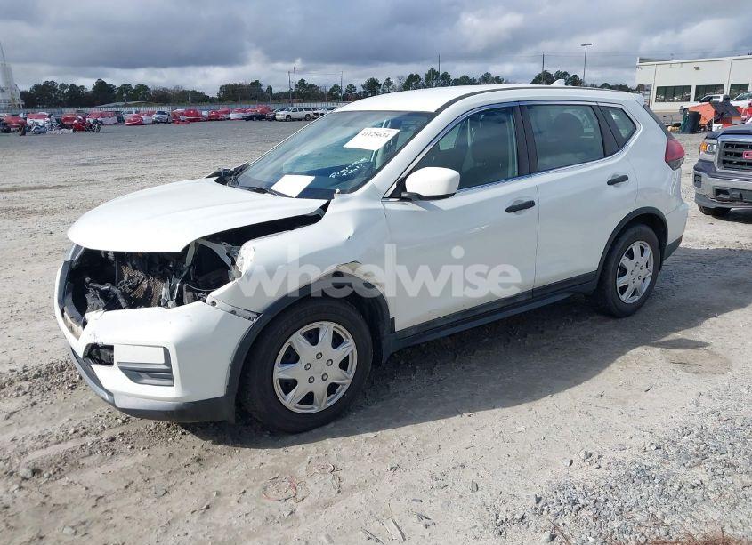 Photo 2 of 2018 Nissan Rogue S (VIN 5N1AT2MTXJC775798)
