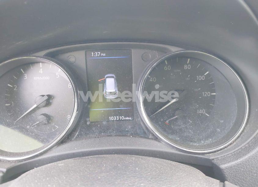 Photo 7 of 2018 Nissan Rogue S (VIN 5N1AT2MTXJC775798)