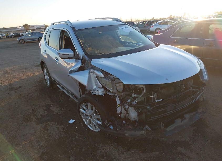 2018 Nissan Rogue SV (VIN 5N1AT2MTXJC796019) main photo