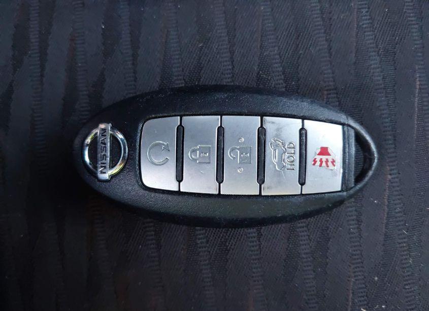 Photo 11 of 2018 Nissan Rogue SV (VIN 5N1AT2MTXJC796019)