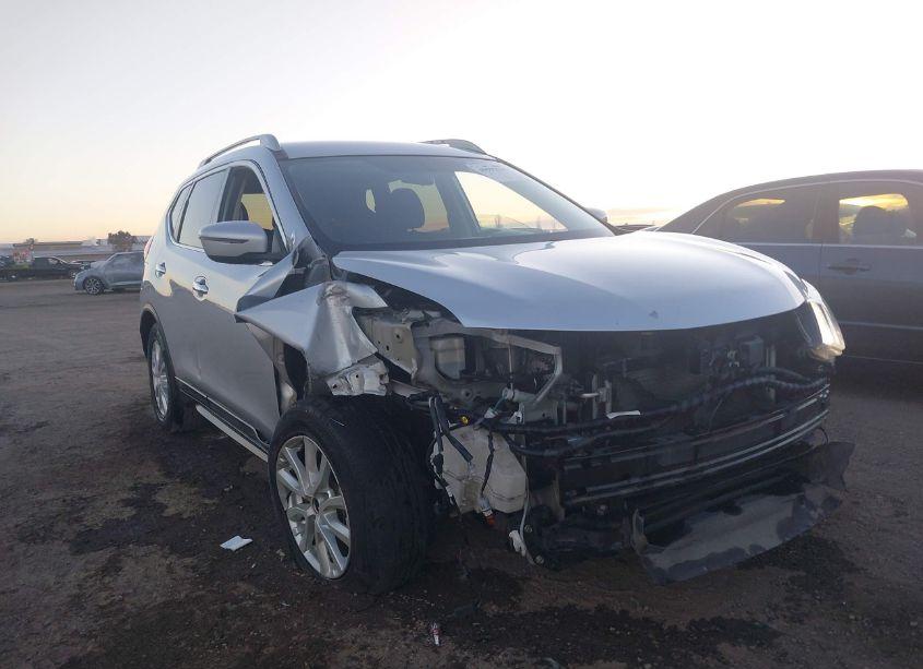 Photo 6 of 2018 Nissan Rogue SV (VIN 5N1AT2MTXJC796019)