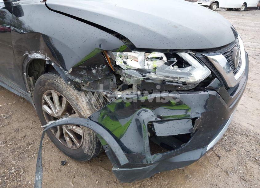 Photo 6 of 2018 Nissan Rogue SV (VIN 5N1AT2MTXJC833456)