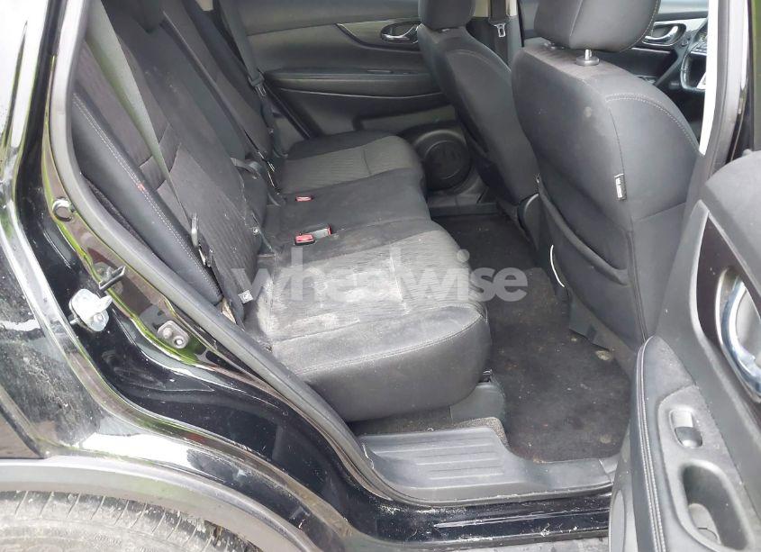 Photo 8 of 2018 Nissan Rogue SV (VIN 5N1AT2MTXJC833456)