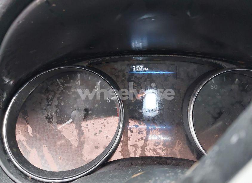 Photo 7 of 2018 Nissan Rogue SV (VIN 5N1AT2MTXJC834946)