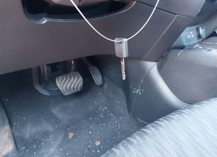 Photo 11 of 2019 Nissan Rogue SV (VIN 5N1AT2MTXKC717952)