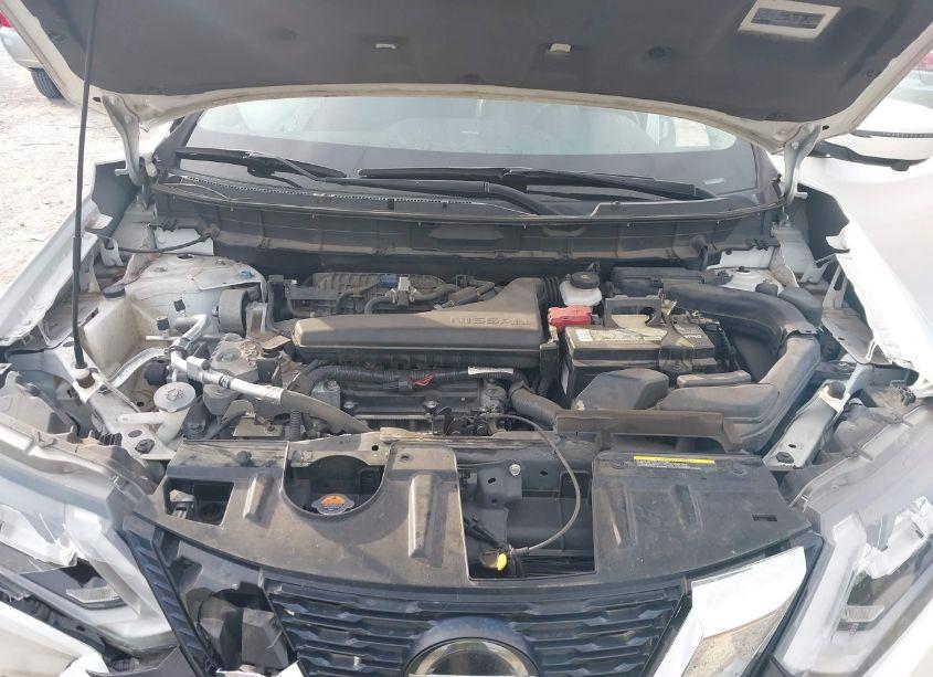 Photo 10 of 2019 Nissan Rogue SL (VIN 5N1AT2MTXKC730037)