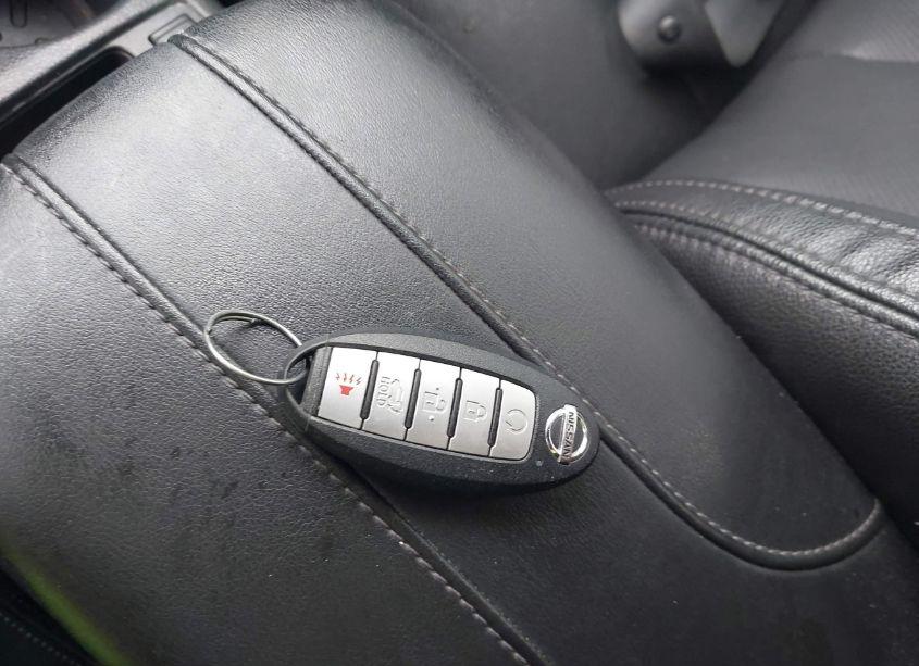 Photo 11 of 2019 Nissan Rogue SL (VIN 5N1AT2MTXKC730037)