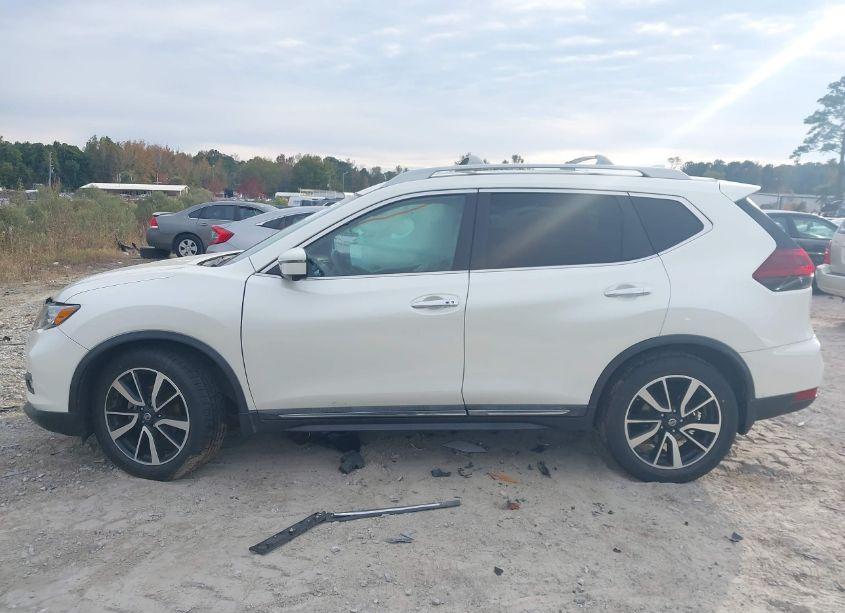 Photo 14 of 2019 Nissan Rogue SL (VIN 5N1AT2MTXKC730037)