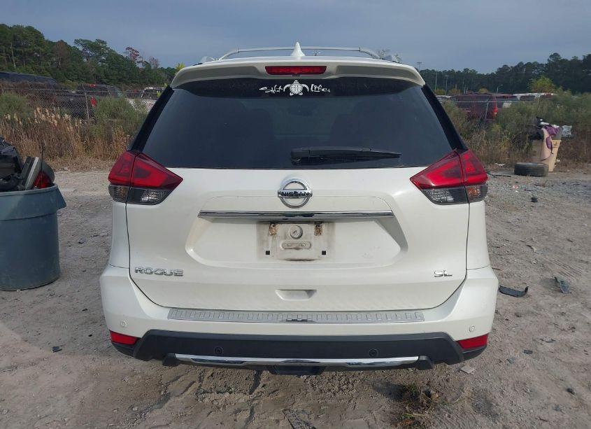 Photo 16 of 2019 Nissan Rogue SL (VIN 5N1AT2MTXKC730037)