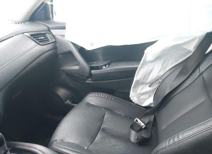 Photo 5 of 2019 Nissan Rogue SL (VIN 5N1AT2MTXKC730037)