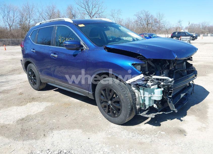 2019 Nissan Rogue SV (VIN 5N1AT2MTXKC748229) main photo