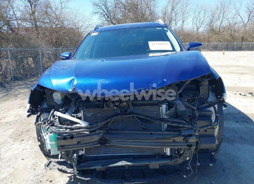 Photo 13 of 2019 Nissan Rogue SV (VIN 5N1AT2MTXKC748229)