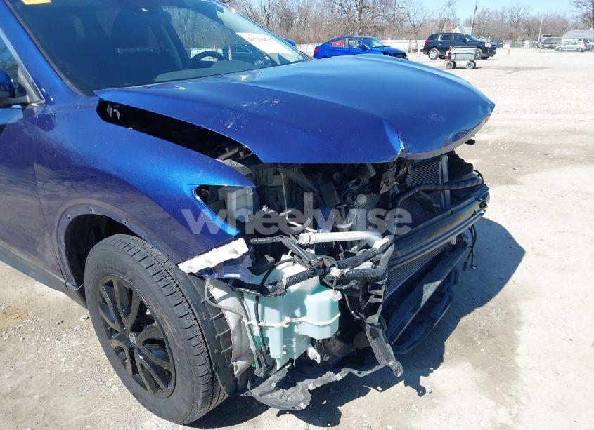 Photo 19 of 2019 Nissan Rogue SV (VIN 5N1AT2MTXKC748229)