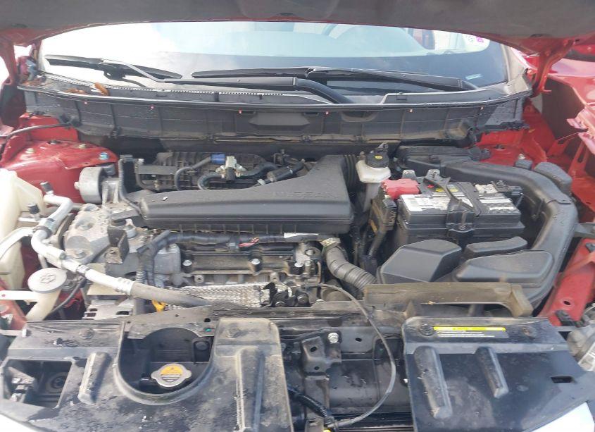 Photo 10 of 2019 Nissan Rogue SV (VIN 5N1AT2MTXKC780372)