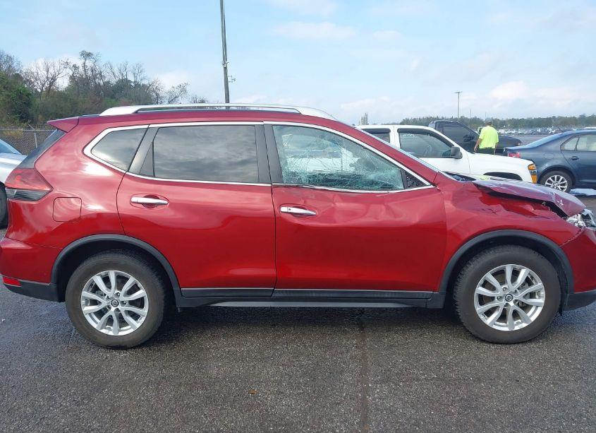 Photo 13 of 2019 Nissan Rogue SV (VIN 5N1AT2MTXKC780372)