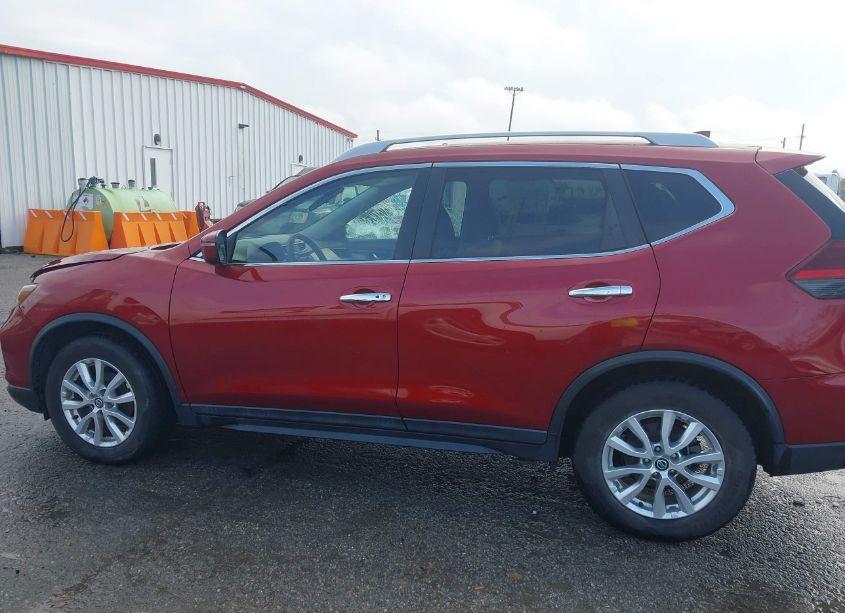 Photo 14 of 2019 Nissan Rogue SV (VIN 5N1AT2MTXKC780372)