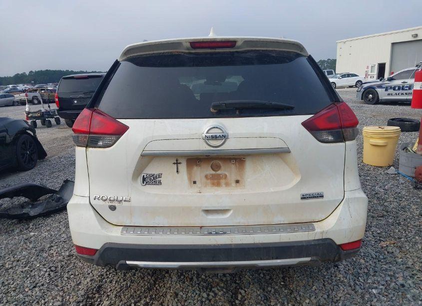 Photo 16 of 2019 Nissan Rogue S (VIN 5N1AT2MTXKC784437)