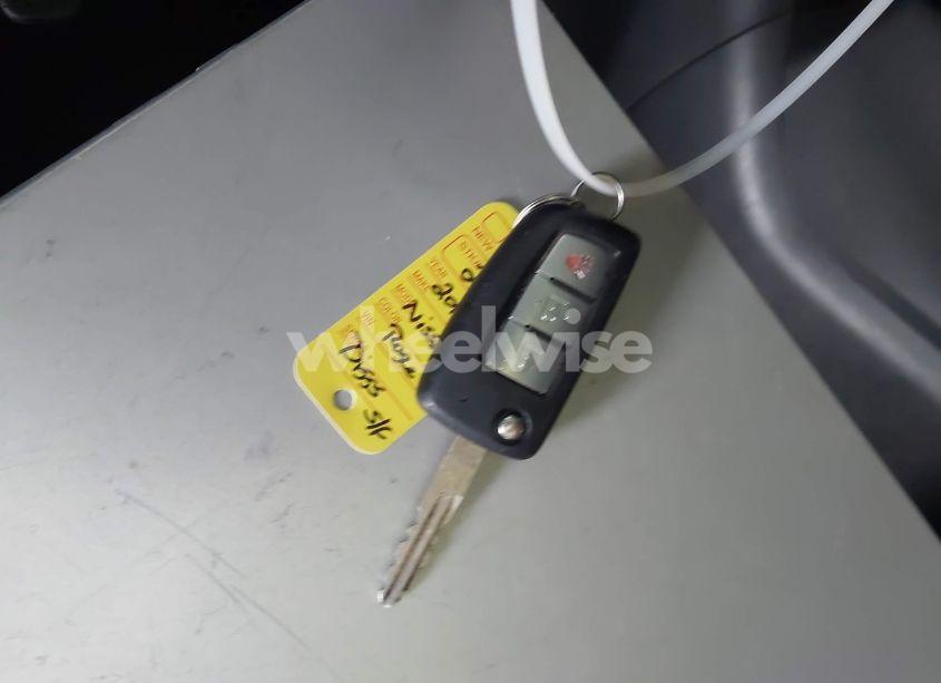 Photo 11 of 2019 Nissan Rogue S (VIN 5N1AT2MTXKC784924)