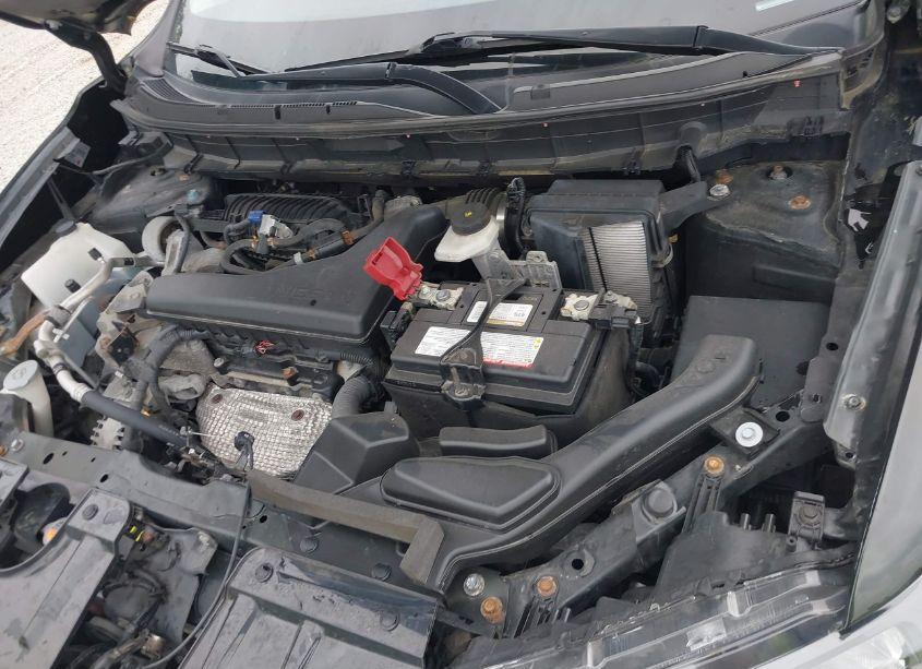 Photo 10 of 2019 Nissan Rogue SV (VIN 5N1AT2MTXKC803259)