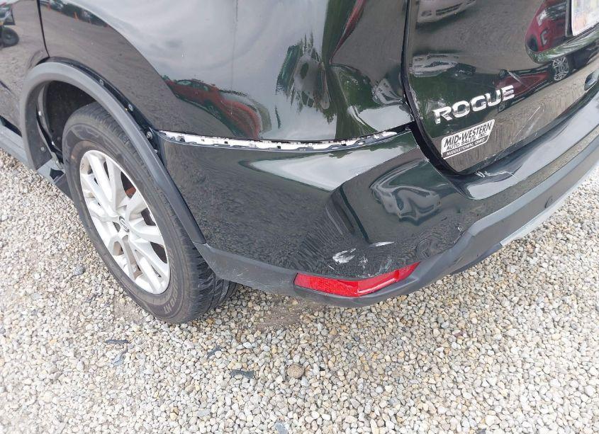 Photo 17 of 2019 Nissan Rogue SV (VIN 5N1AT2MTXKC803259)