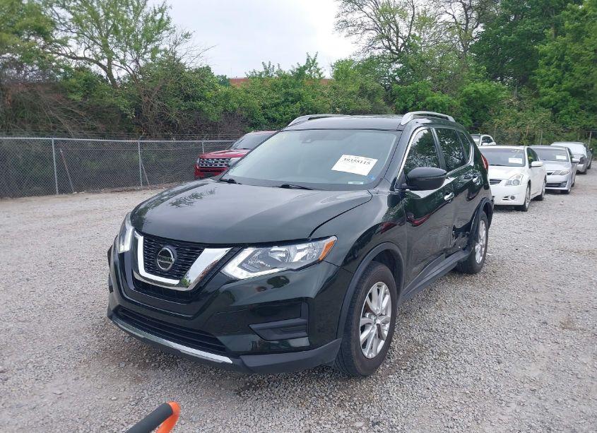 Photo 2 of 2019 Nissan Rogue SV (VIN 5N1AT2MTXKC803259)