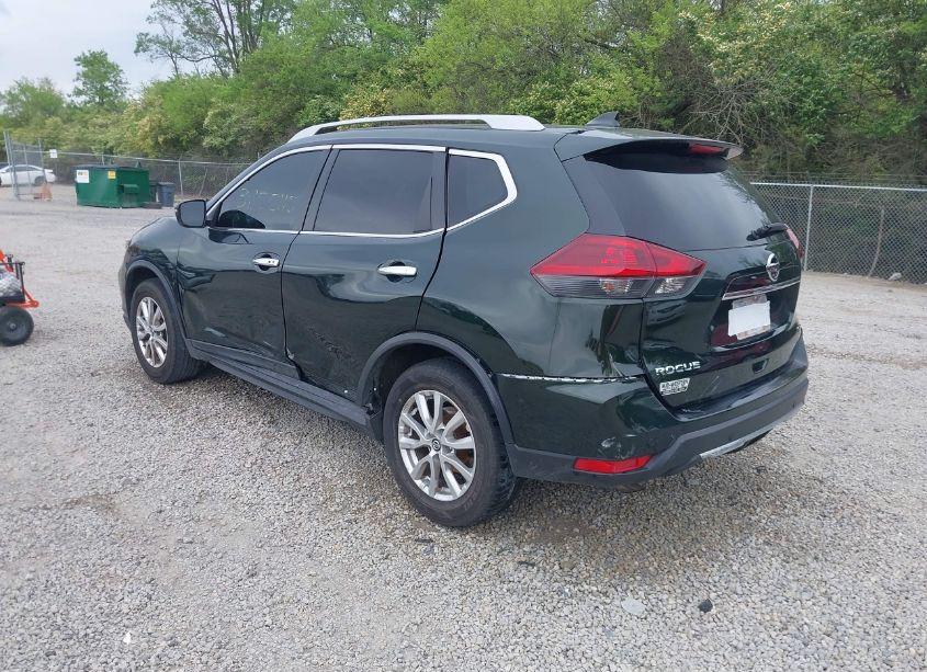 Photo 3 of 2019 Nissan Rogue SV (VIN 5N1AT2MTXKC803259)
