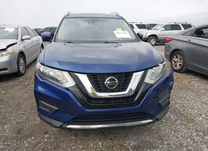 Photo 13 of 2019 Nissan Rogue SV (VIN 5N1AT2MTXKC823804)