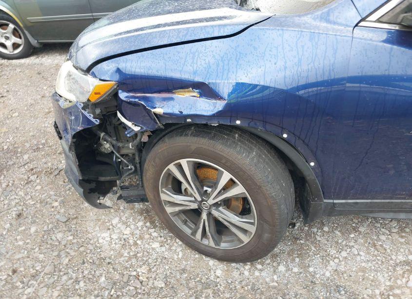 Photo 6 of 2019 Nissan Rogue SV (VIN 5N1AT2MTXKC823804)