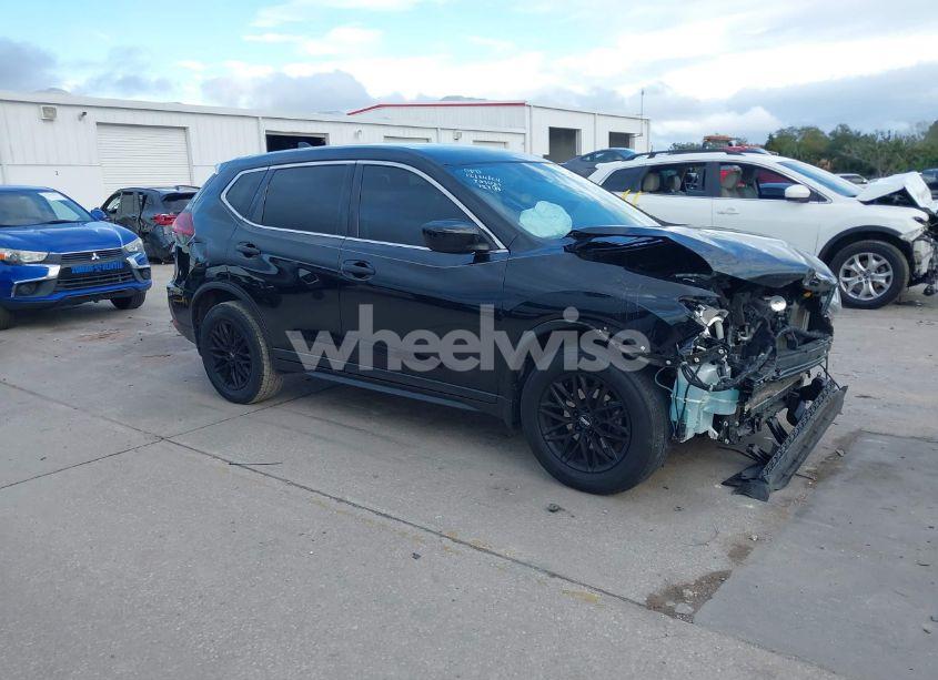 2020 Nissan Rogue S FWD (VIN 5N1AT2MTXLC786612) main photo