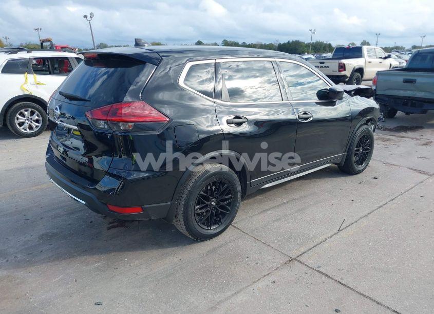 Photo 4 of 2020 Nissan Rogue S FWD (VIN 5N1AT2MTXLC786612)