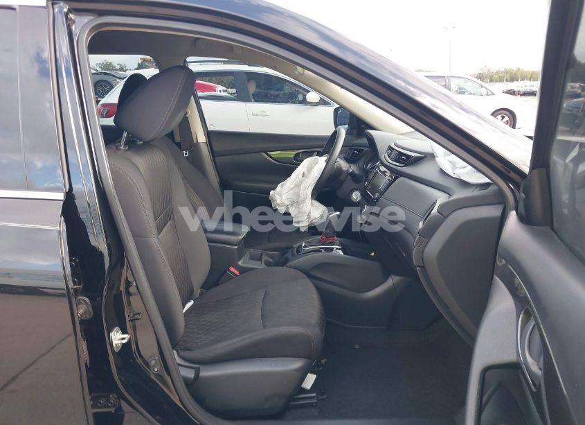 Photo 5 of 2020 Nissan Rogue S FWD (VIN 5N1AT2MTXLC786612)