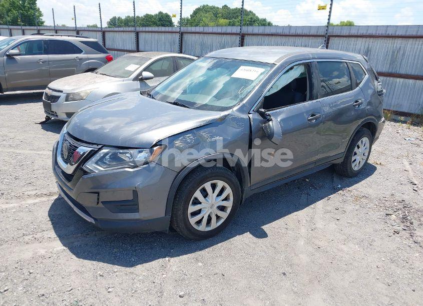 Photo 2 of 2020 Nissan Rogue S FWD (VIN 5N1AT2MTXLC812299)