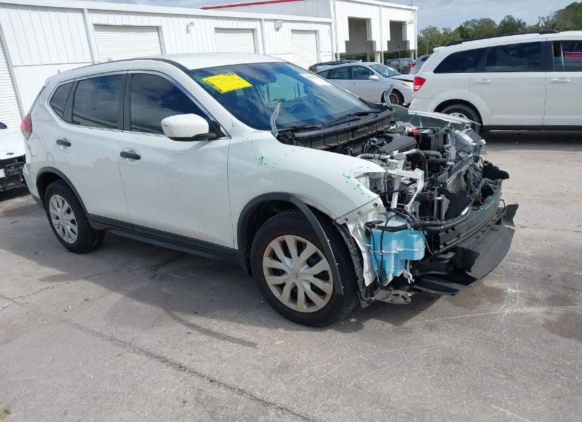 2020 Nissan Rogue S FWD (VIN 5N1AT2MTXLC815199) main photo