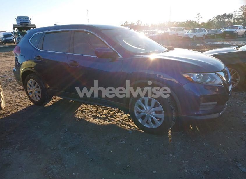 2020 Nissan Rogue S FWD (VIN 5N1AT2MTXLC817700) main photo