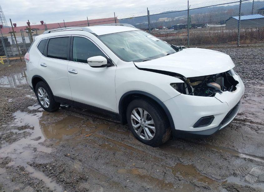 2014 Nissan Rogue SV (VIN 5N1AT2MV0EC769726) main photo