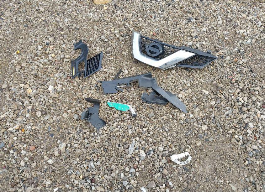 Photo 12 of 2014 Nissan Rogue SV (VIN 5N1AT2MV0EC769726)