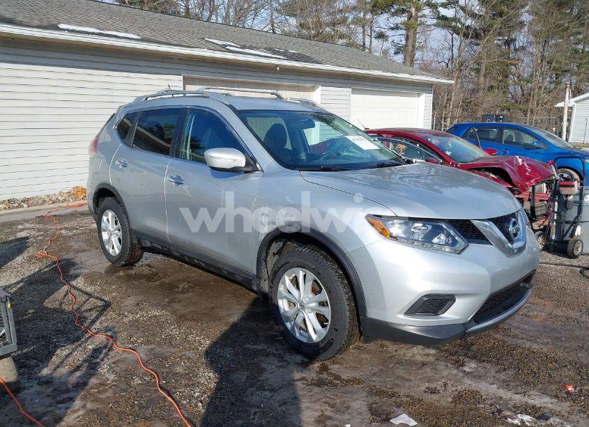 2014 Nissan Rogue SV (VIN 5N1AT2MV0EC843646) main photo
