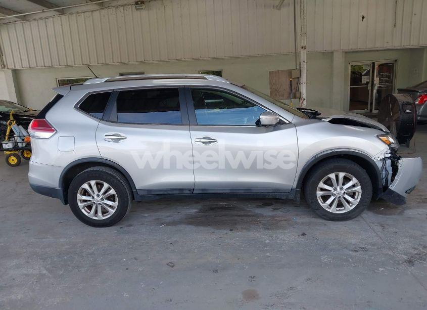 Photo 13 of 2015 Nissan Rogue SV (VIN 5N1AT2MV0FC765239)